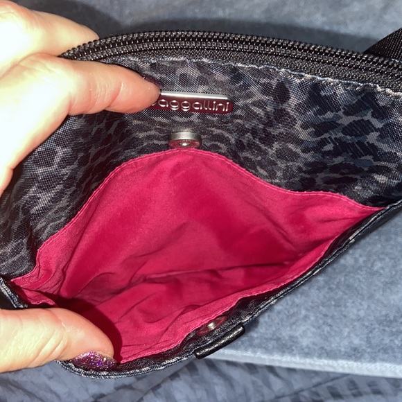 Baggallini Leopard Print Big Dipper Hobo Crossbody bag - Picture 6 of 8